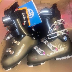 Lange ski boots New never worn!